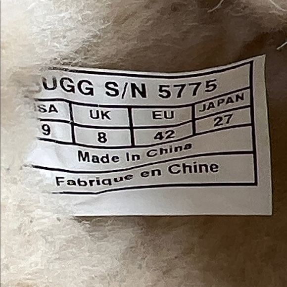Ugg ascot slippers size 9 - Picture 12 of 15